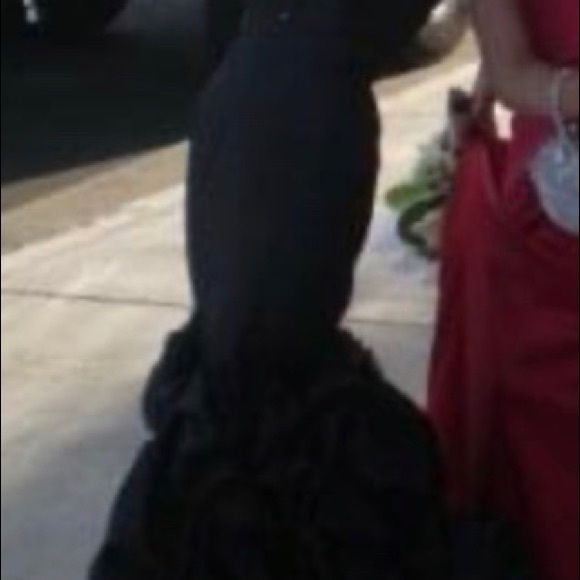 Black Beautiful Jovani mermaid gown - Picture 14 of 15